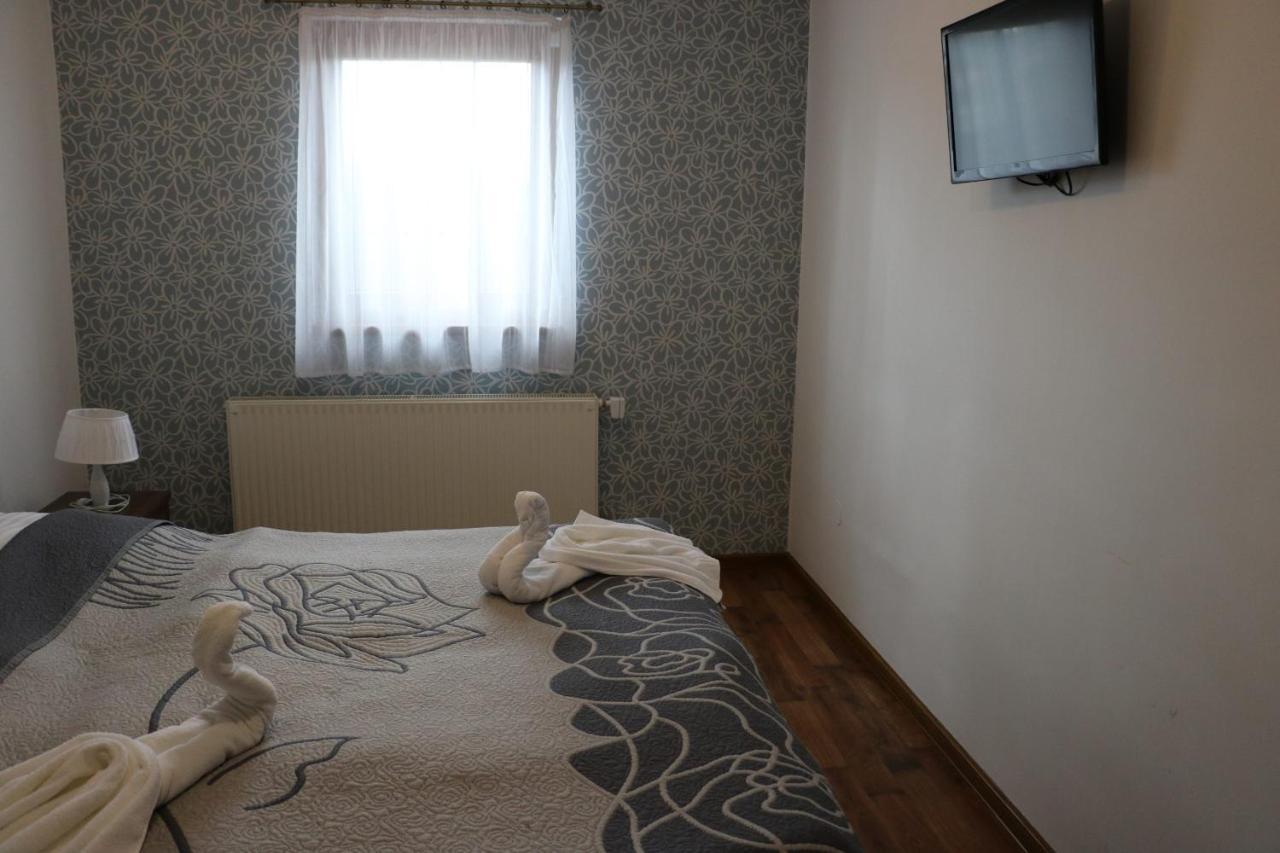 Penzion Anesis - štúdiá Turčianske Teplice Esterno foto